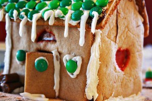 gingerbread house 01