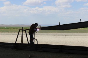 welding trusses for the hay barn 01