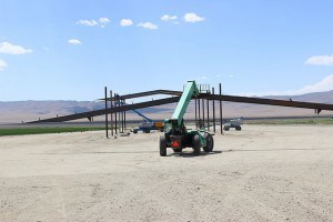 putting up trusses on hay barn 02