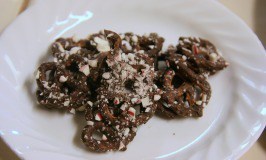 chocolate peppermint pretzels