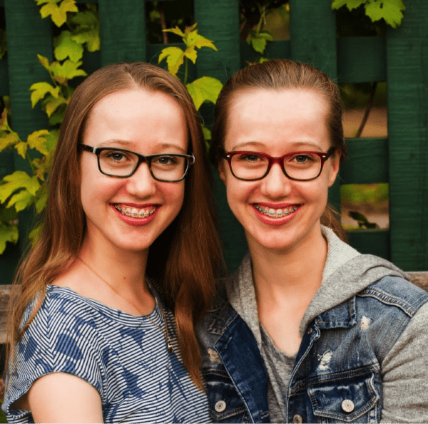 Anabella and Sofia Schofield